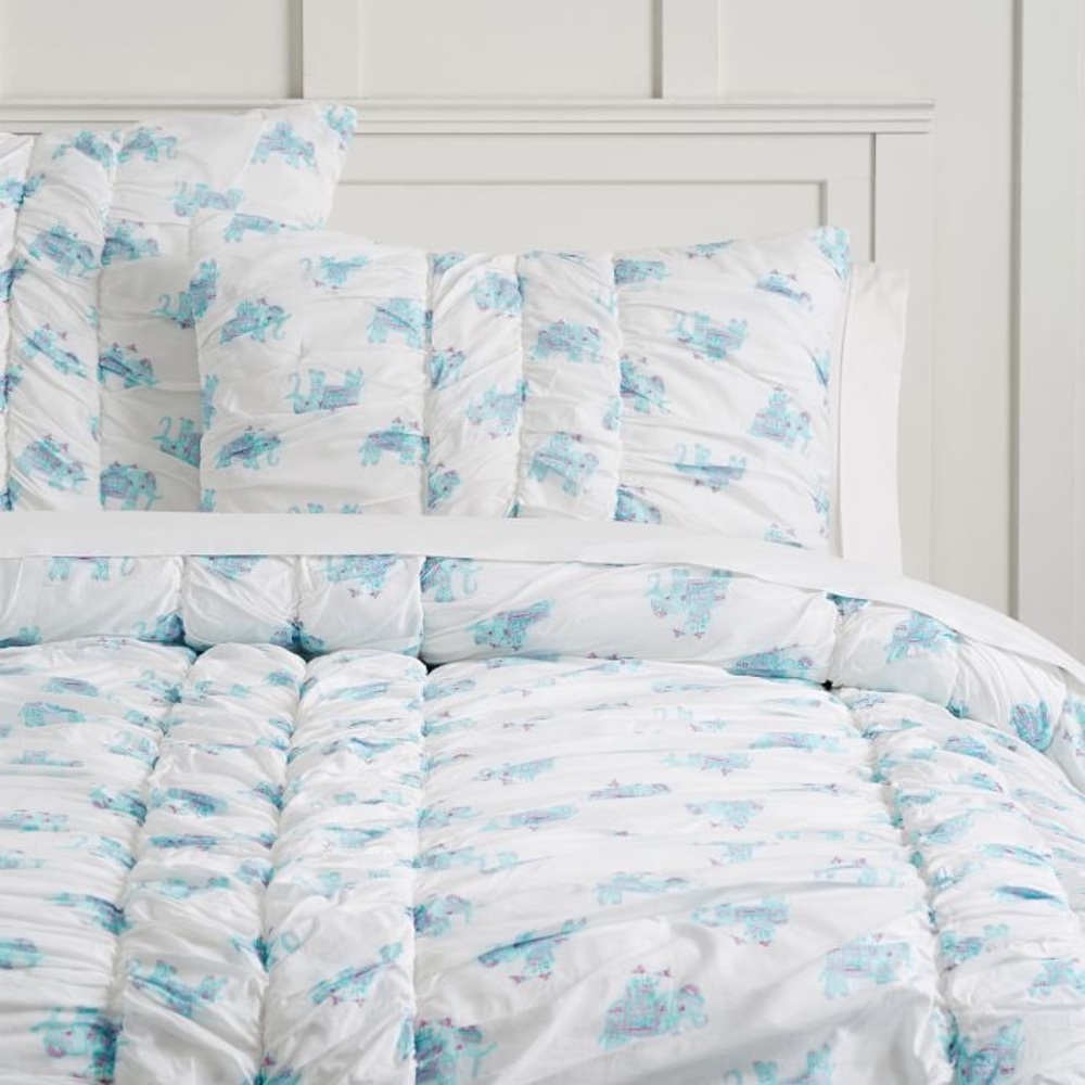 Pottery barn Lilly Pulitzer Elephant Bazaar Quilt